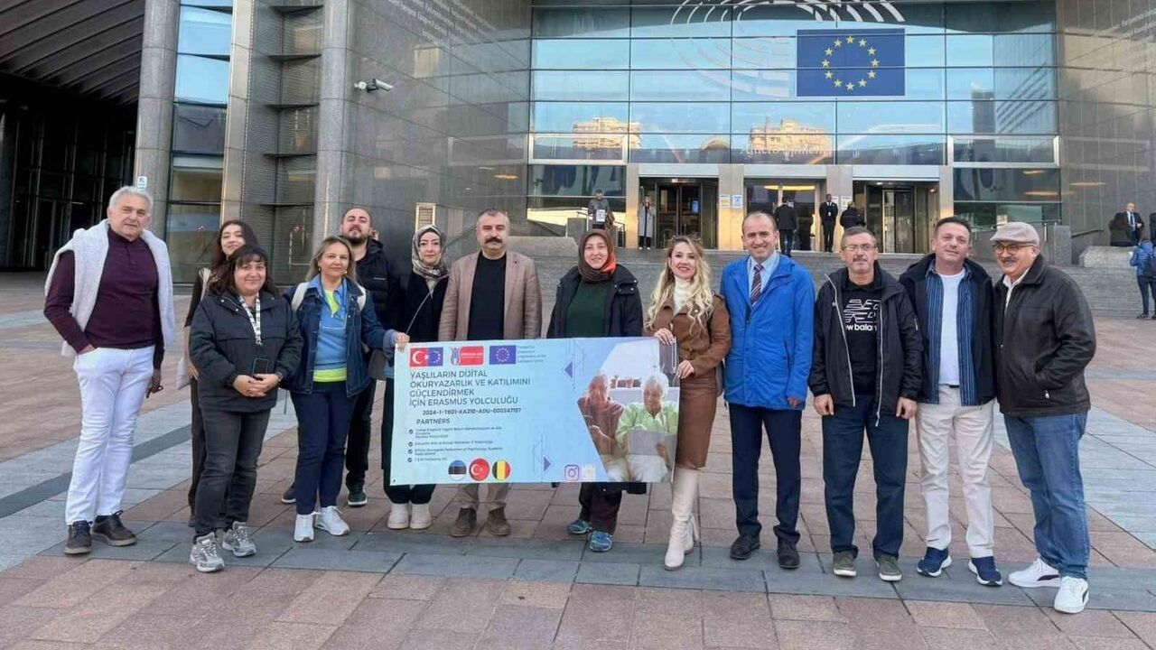 Yaşlıların Dijital Okuryazarlığı İçin Uluslararası Adımlar