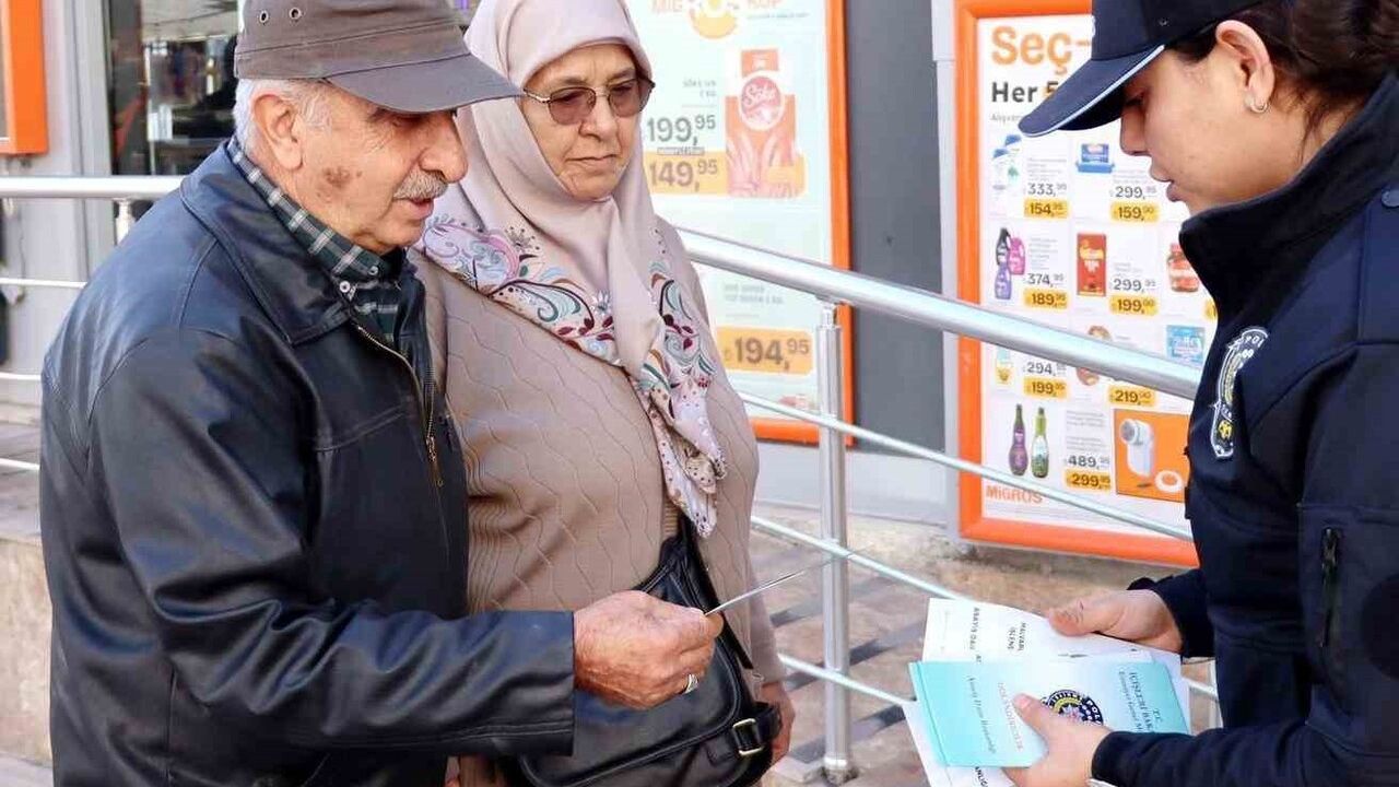 Yatağan'da Dolandırıcılığa Karşı Bilinçlendirme Faaliyeti