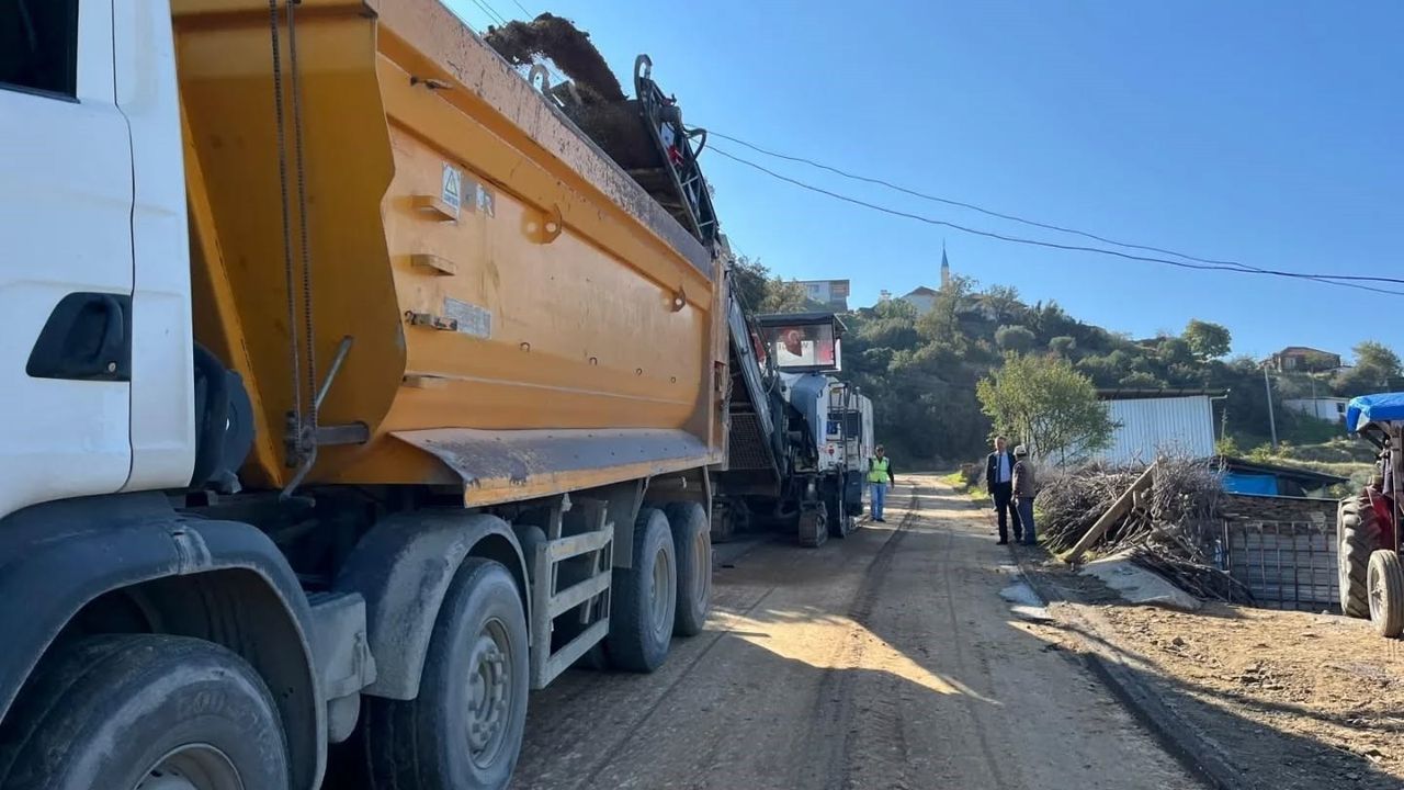 Yenipazar Koyunlar Mahallesi'nin Giriş Yolu Yenileniyor