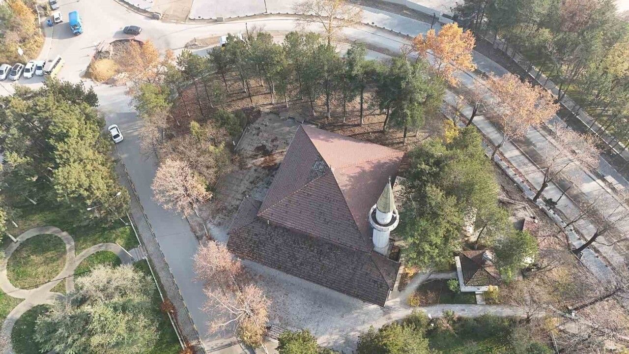 Yenişehir Camii'nde Restorasyon Çalışmaları Başladı