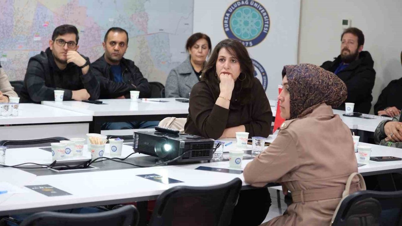 Yıldırım'da Kadına Yönelik Şiddetle Mücadele Eğitimi