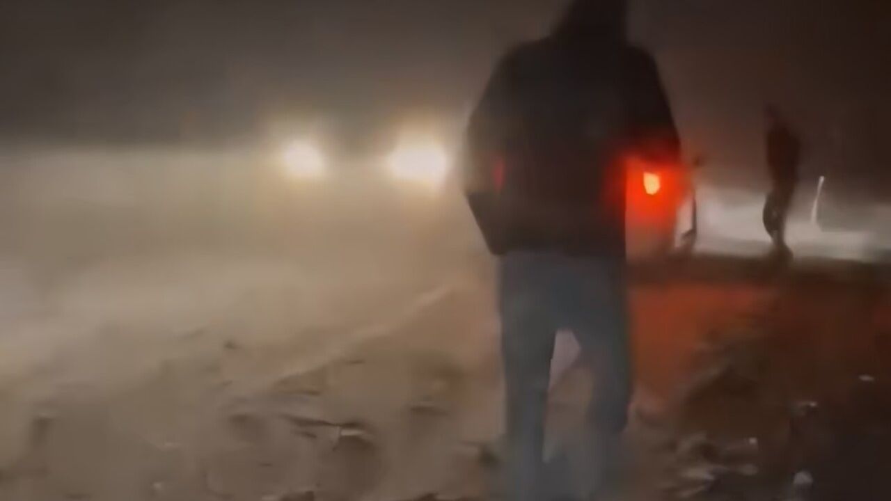 Yüksekova-Şemdinli Kara Yolunda Kar Fırtınası Kurtarma Operasyonu