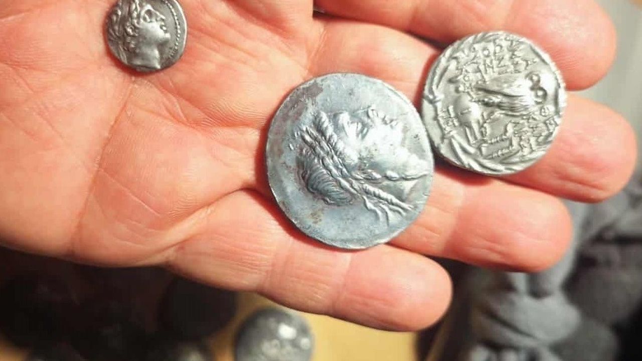 Yurt Dışına Kaçırılan Antik Sikkeler Bulgaristan'da Ele Geçirildi