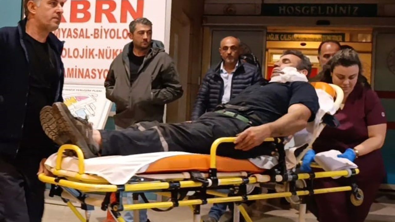 Yüzüne Demir Parçası Saplanan Şahıs Hastaneye Kaldırıldı