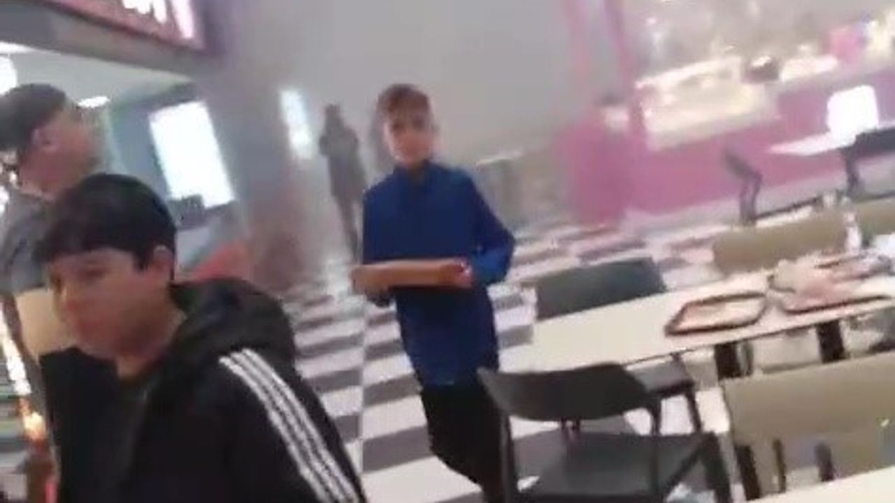 Zonguldak'ta Esas 67 Burda AVM'de Yangın Paniği