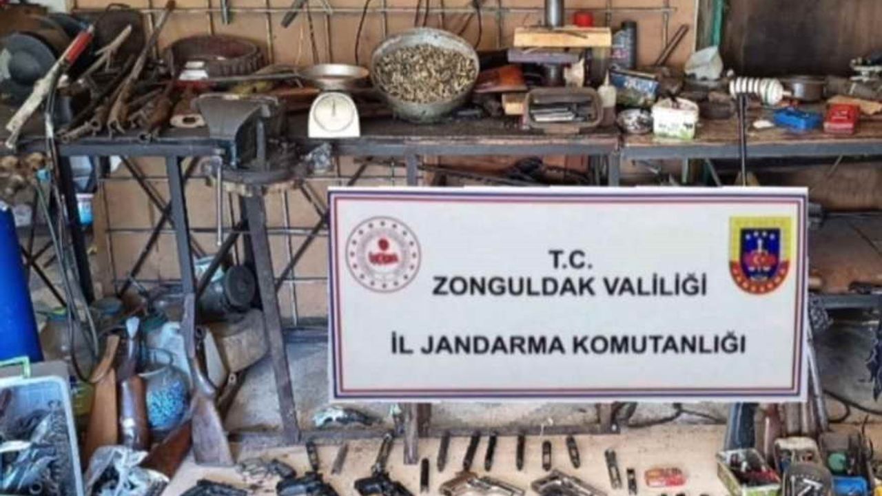 Zonguldak'ta Kaçak Silah İmalathanesine Baskın: 30 Bin Fişek Ele Geçirildi