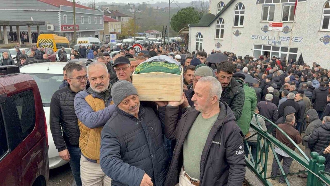 10 Yaşındaki Çocuk Silaj Makinesine Kaptırdığı Koluyla Hayatını Kaybetti