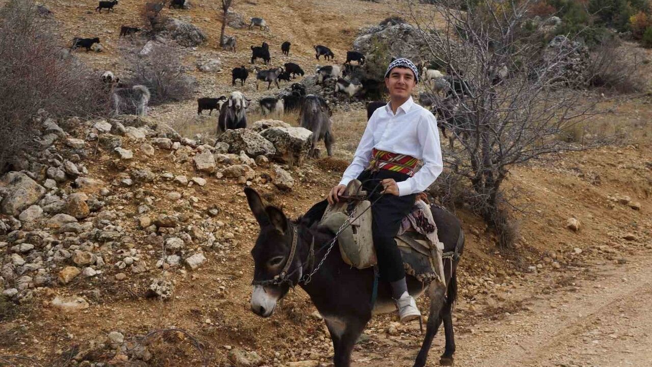 18 Yaşındaki Yusuf Efe Saparca'nın Yörük Geleneği