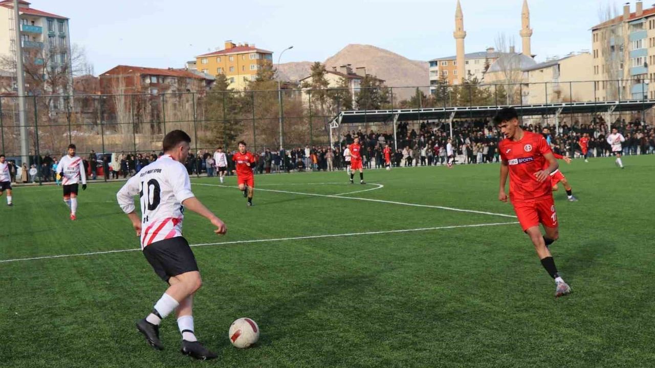 25 Mart Oltu Belediyespor Liderlik Koltuğuna Oturdu