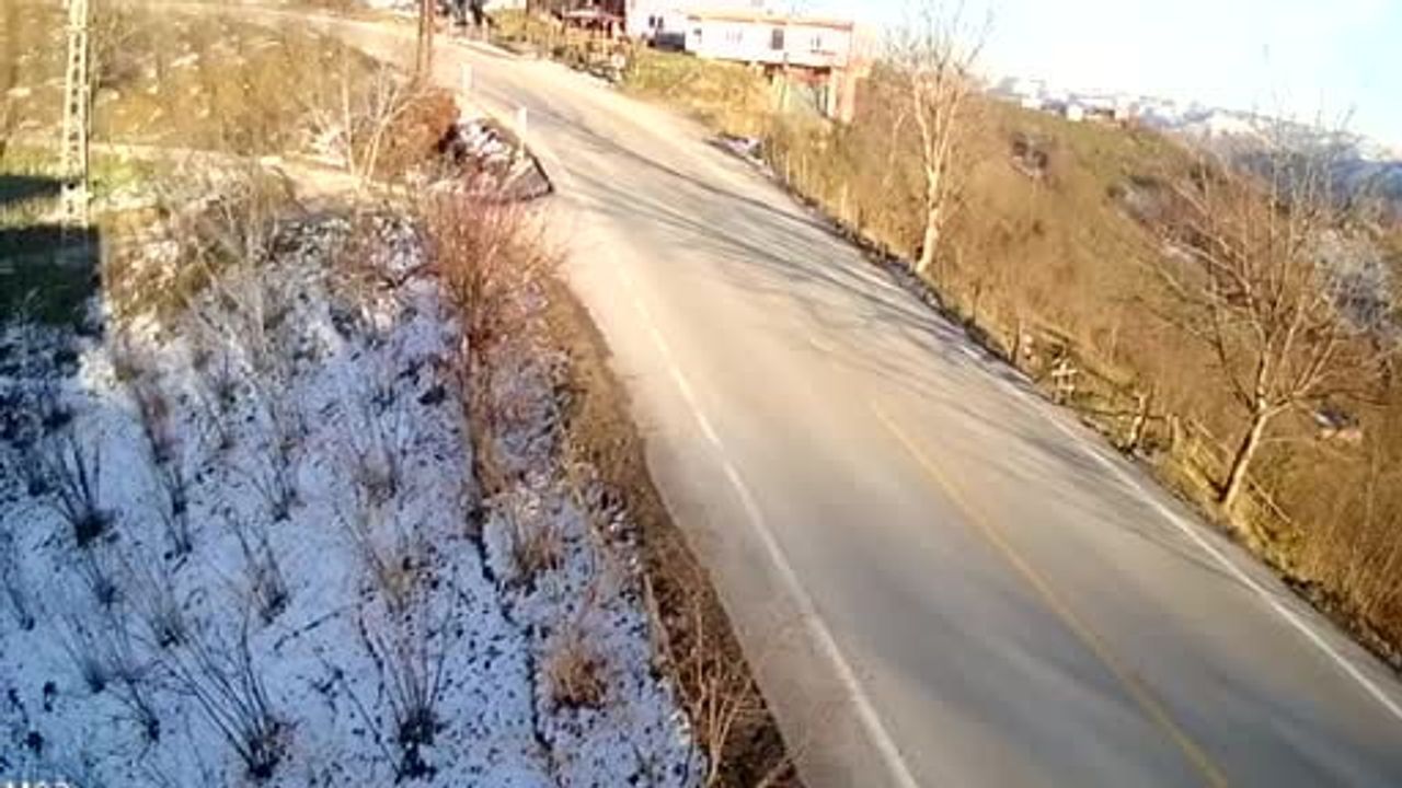 30 Metre Yükseklikten Uçan Araç Kazası