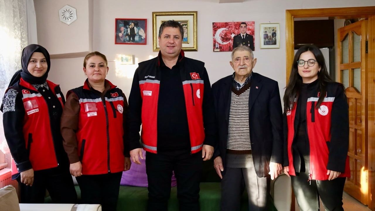 67 Yıllık Evliliğe 'Kahve Bahane' Ziyareti