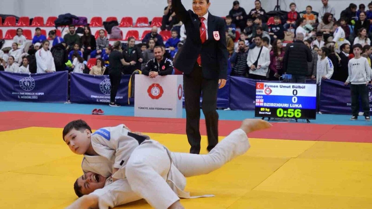 9. Uluslararası Madenci Kupası Judo Turnuvası Zonguldak'ta Başladı