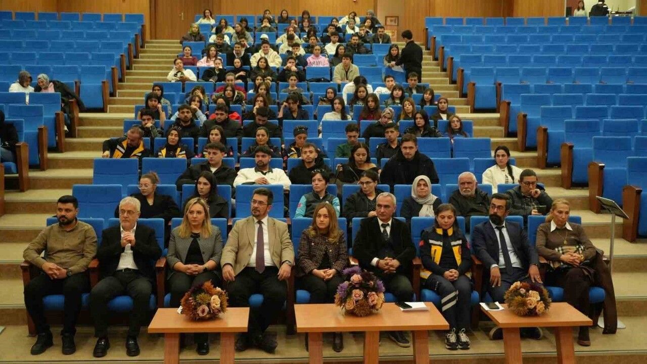 Acil Sağlık Hizmetleri Haftası Karabük Üniversitesi'nde Coşkuyla Kutlandı