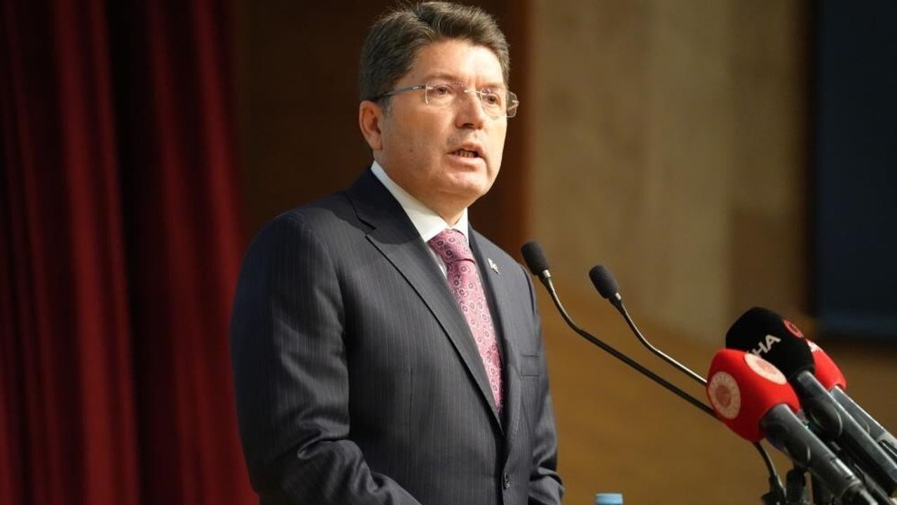 Adalet Bakanı Yılmaz Tunç Bayburt'ta