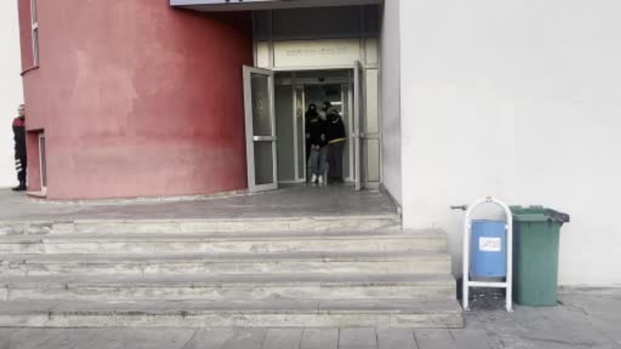 Adana'da 254 Suçtan Aranan Firari Hükümlü Yakalandı