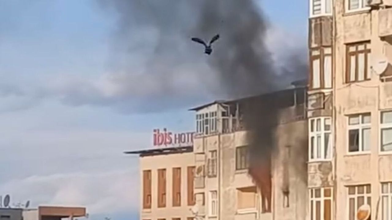 Adana'da 6. Kat Yangını Kontrol Altına Alındı