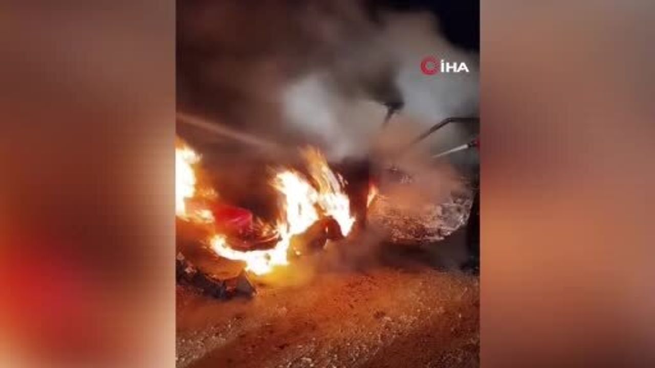 Adana'da Otomobil Patladı, Sürücü Hayatını Kaybetti