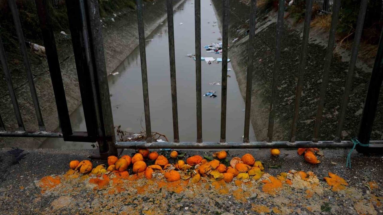 Adana'da Sulama Kanalları Çöplüğe Döndü