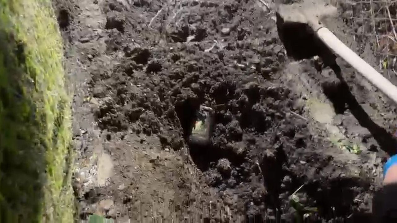 Adana'da Şüpheli Tutuklandı: Patlayıcılar ve Ruhsatsız Silahlar Ele Geçirildi