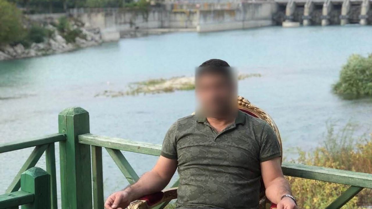 Adana'da Torbacı Olduğu İddia Edilen Şahsın Canlı Yayında İntiharı