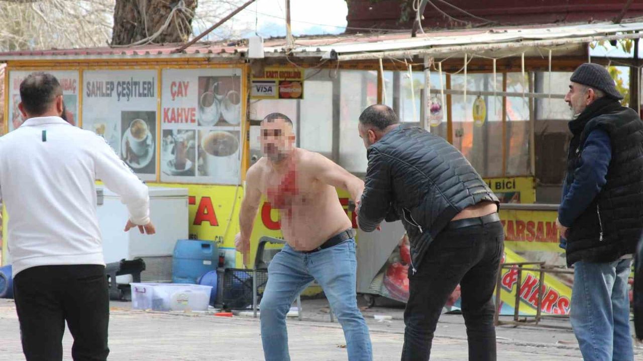 Adana'da Yıkım Gerginliği: Protestolar ve Yangınlar