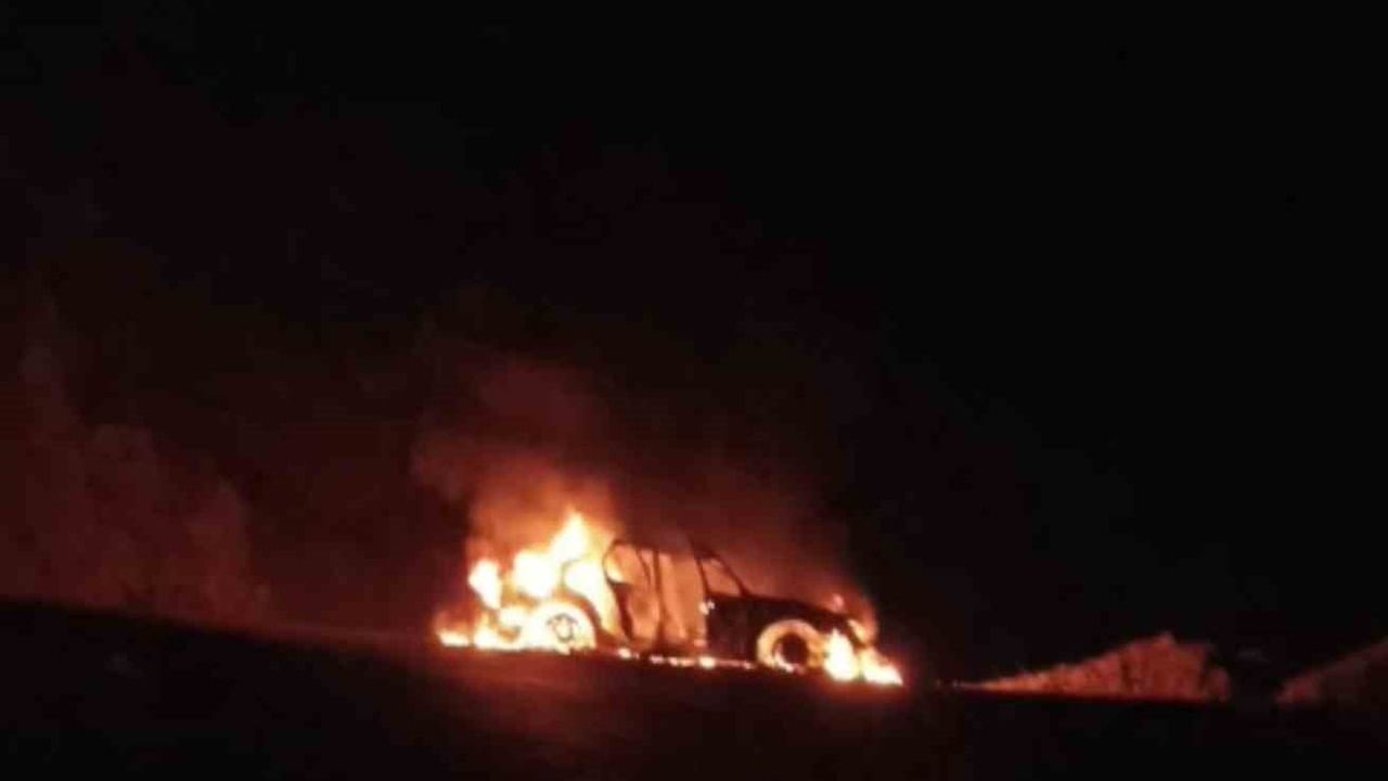 Adıyaman'da Seyir Halindeki Otomobil Alev Alev Yandı