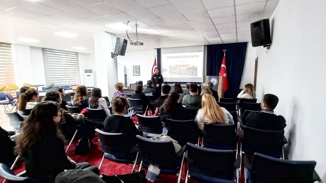 AFAD Gönüllü Kimlik Kartları Teslim Töreni