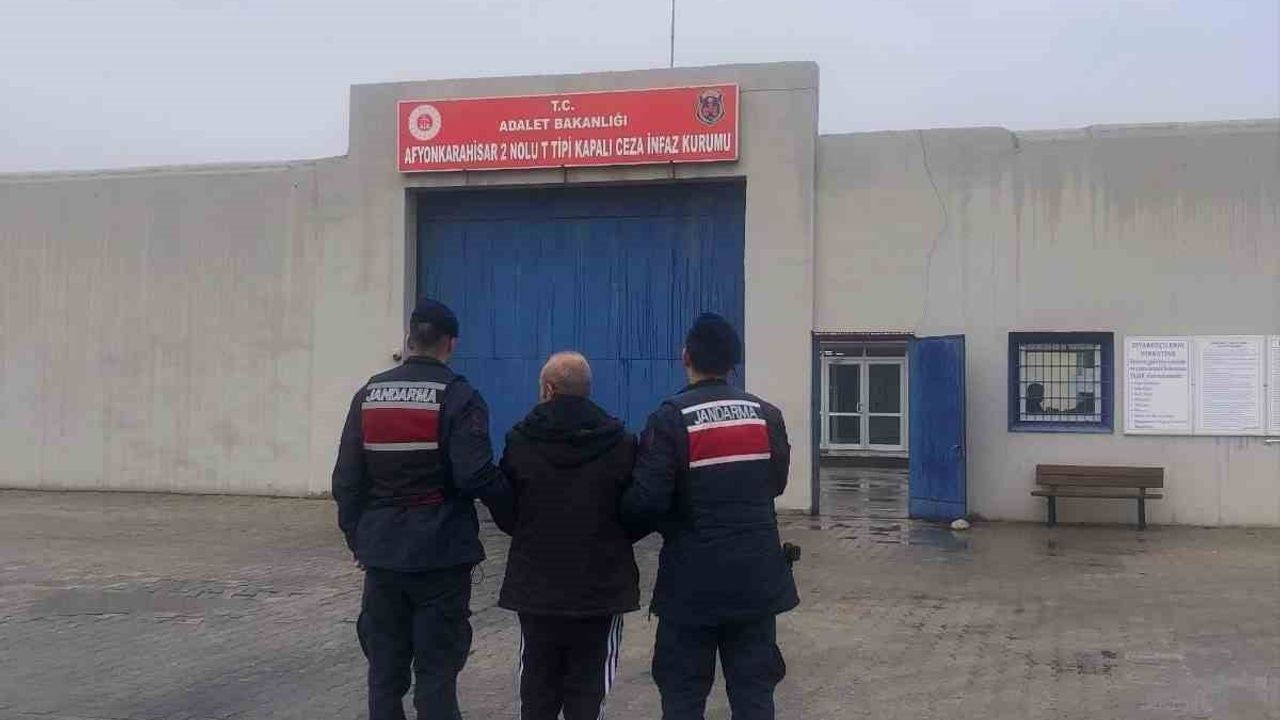Afyonkarahisar'da 25 Yıl Hapis Cezalı Şahıs Jandarma Tarafından Yakalandı