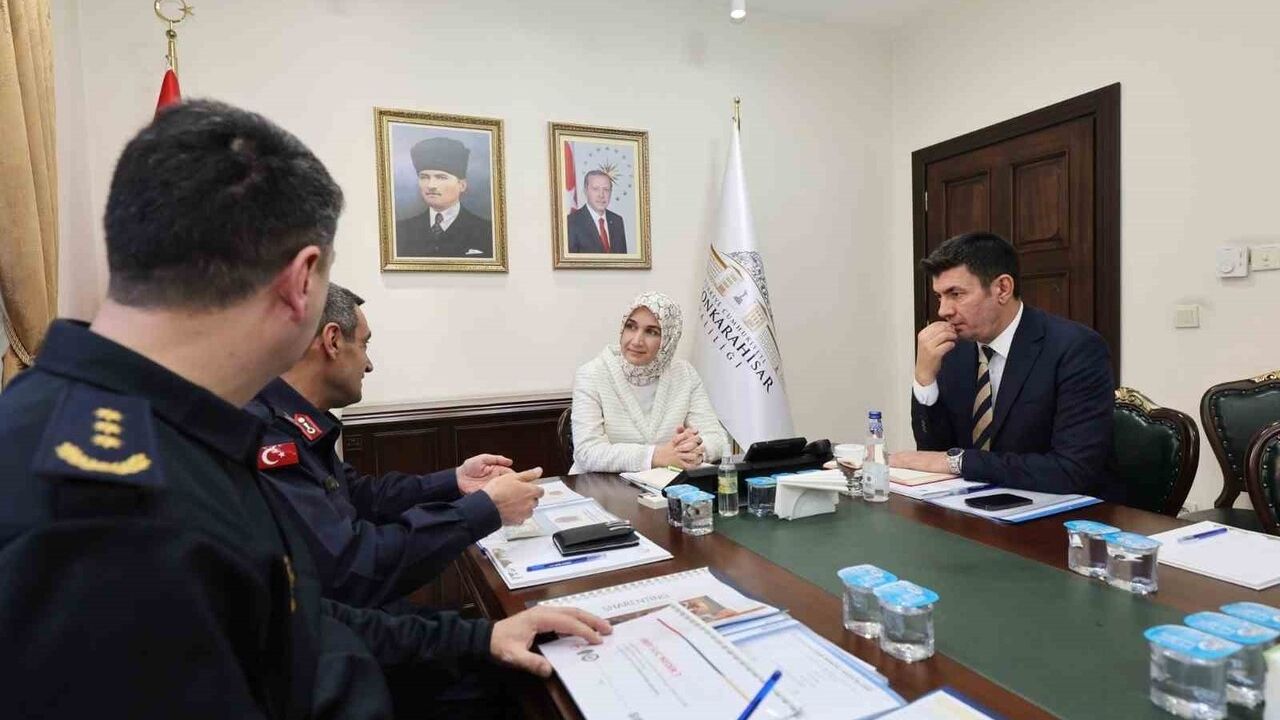 Afyonkarahisar'da Kış Tedbirleri Üzerine Asayiş Toplantısı