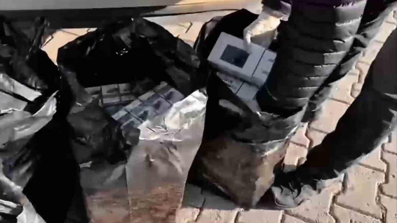 Ağrı'da 2 Bin Paket Kaçak Sigara Ele Geçirildi