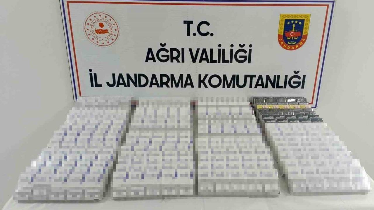 Ağrı’da Kaçak Sigara ve Safran Tohumu Yakalandı