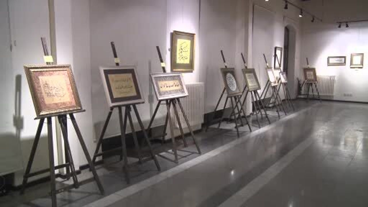 Ailenin Önemi Hat Sanatıyla Yansıtıldı