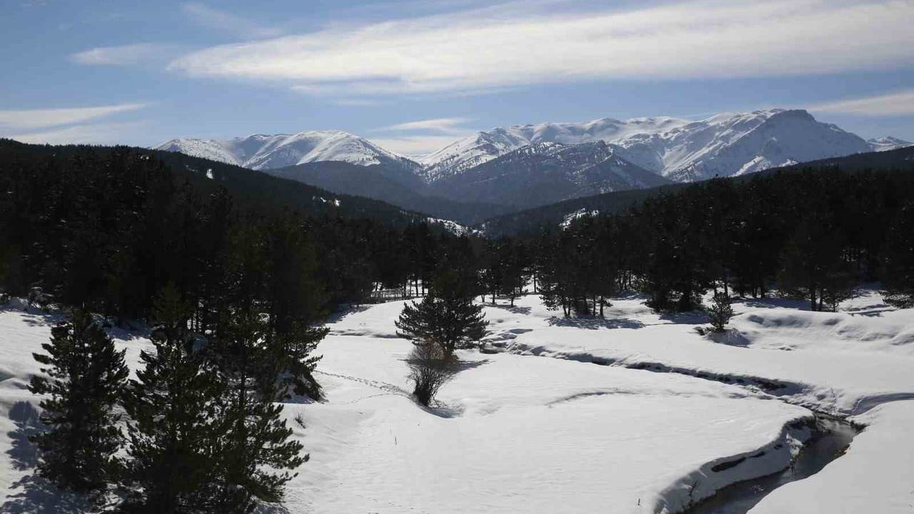Akdağ Tabiat Parkı'nda Kar Manzarası