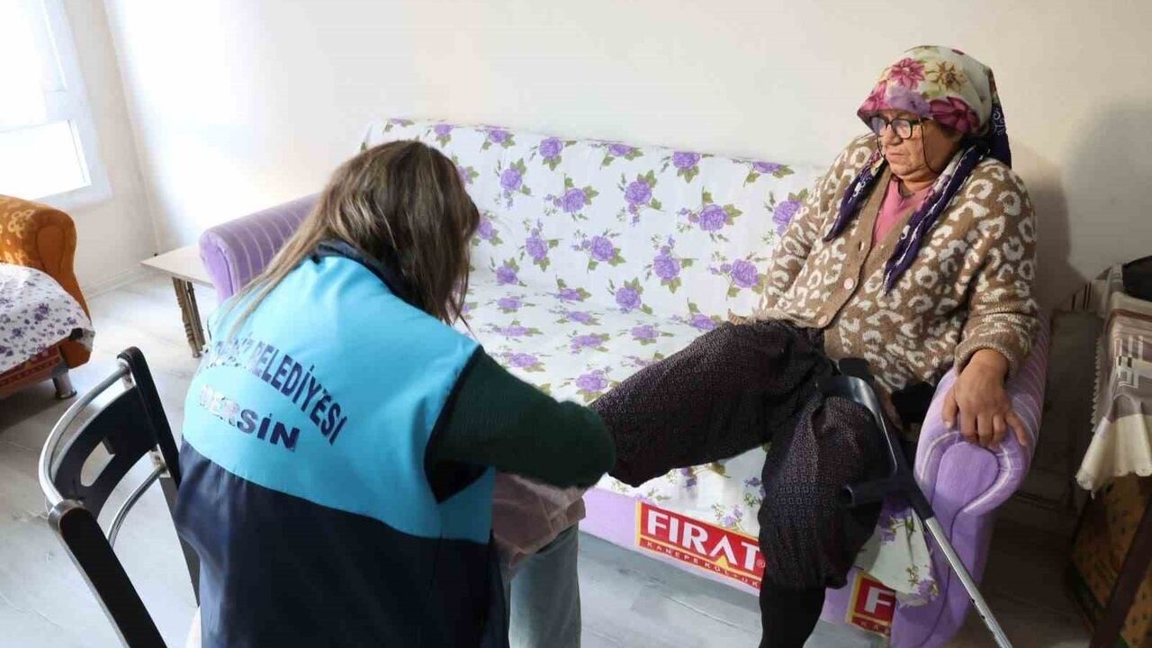 Akdeniz Belediyesi'nden 500 Haneye Temizlik ve Kişisel Bakım Desteği