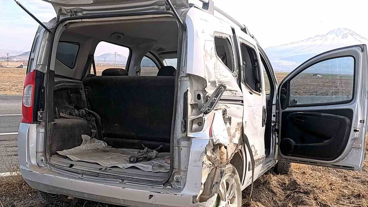 Aksaray'da Hastaneden Dönüşte Kaza: Karı Koca Yaralandı