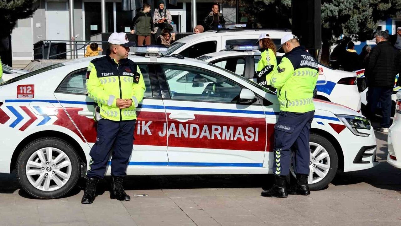 Aksaray Emniyet ve Jandarmasına 118 Yeni Araç Takviyesi