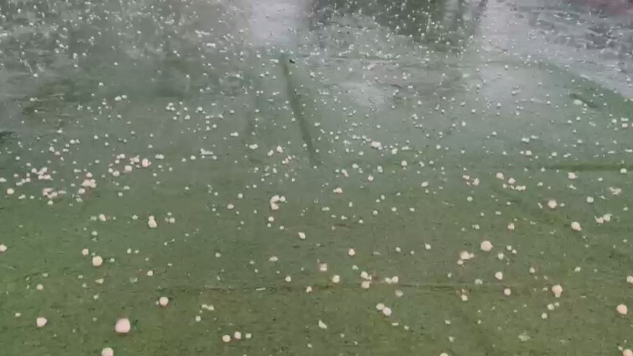 Alanya'da Şiddetli Sağanak ve Dolu