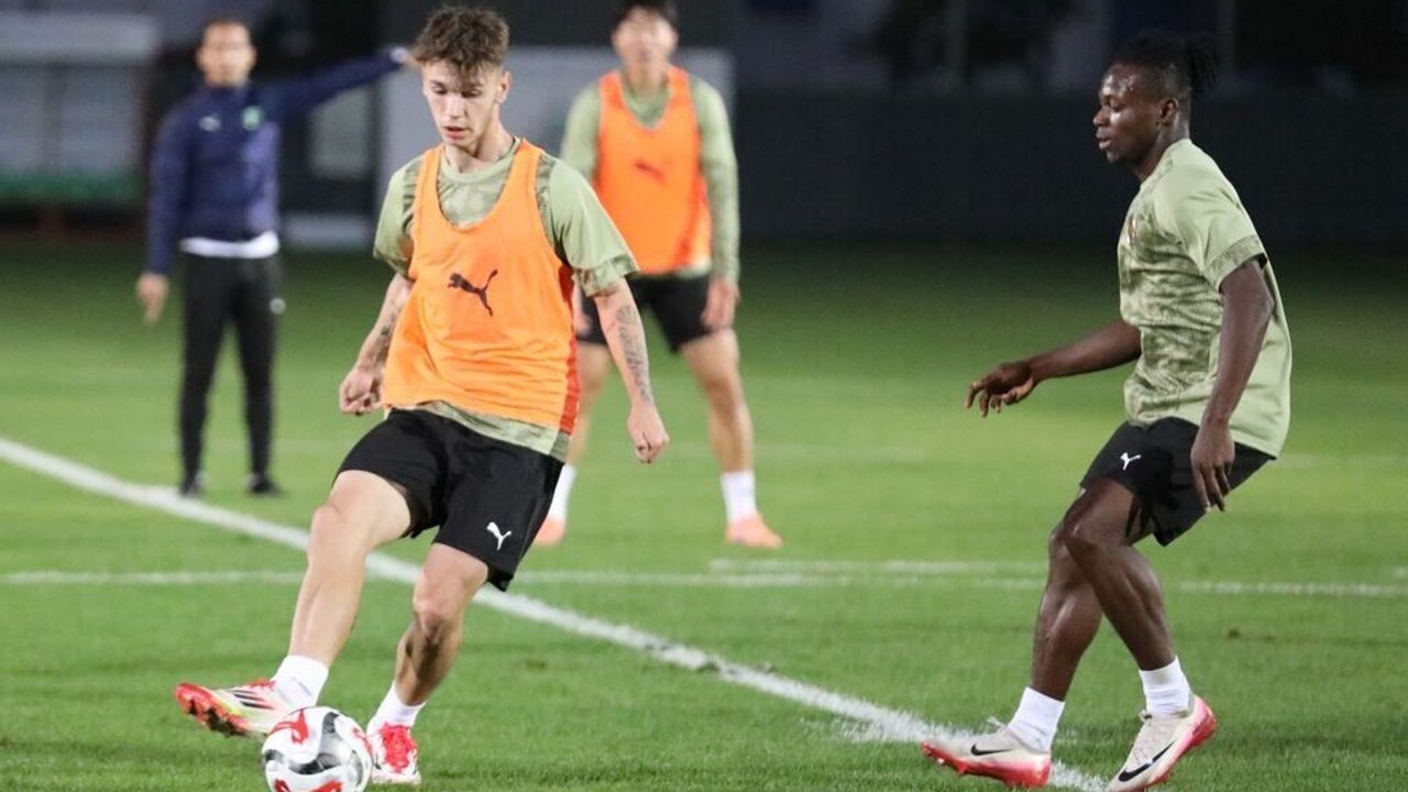 Alanyaspor, Antalyaspor Maçı Hazırlıklarına Başladı