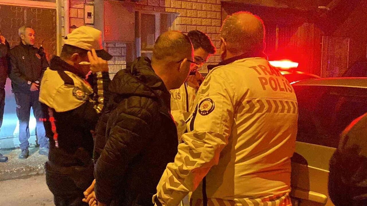 Alkol Tesiriyle Kaçan Sürücü, Polis Ekiplerine Zor Anlar Yaşattı