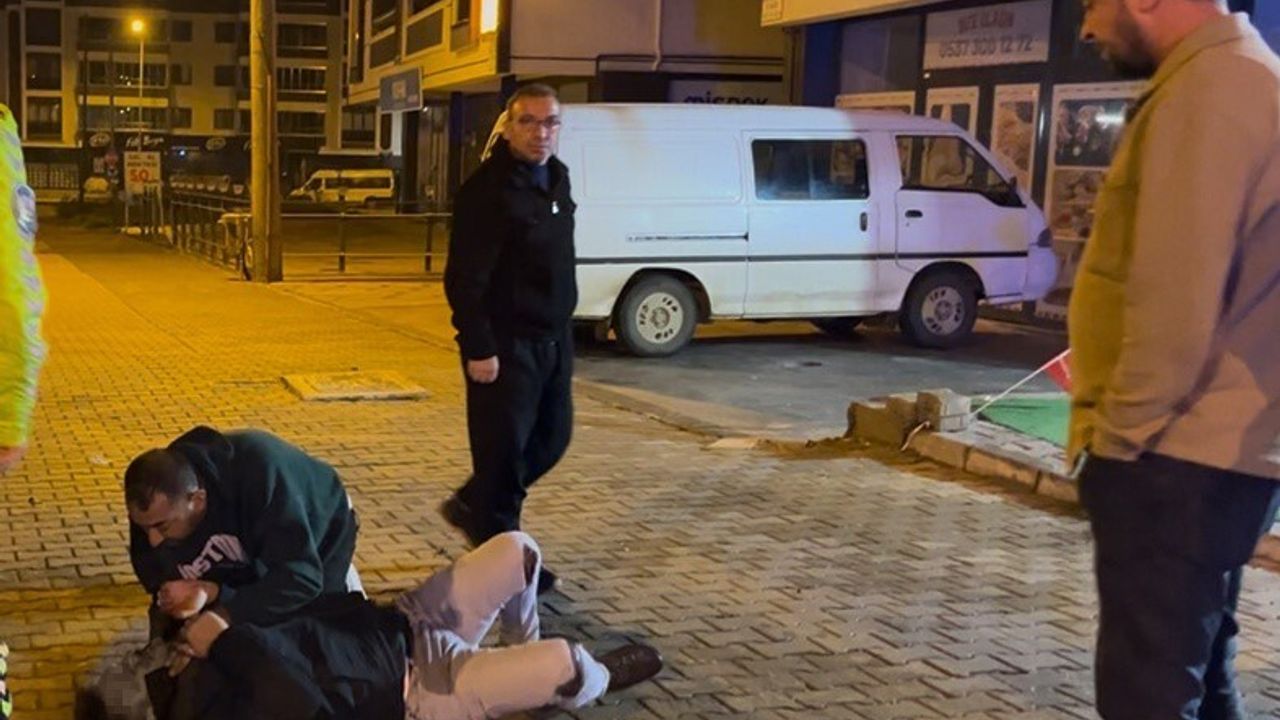 Alkollü Motosiklet Sürücüsü Park Halindeki Oto Kurtarıcıya Çarptı