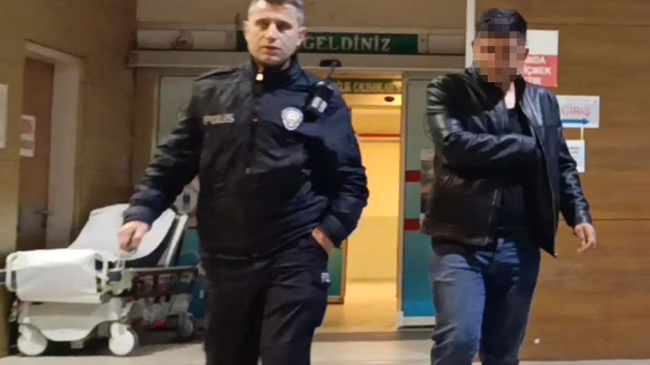 Alkollü Sürücü Kamyonetle 3 Araca Çarptı