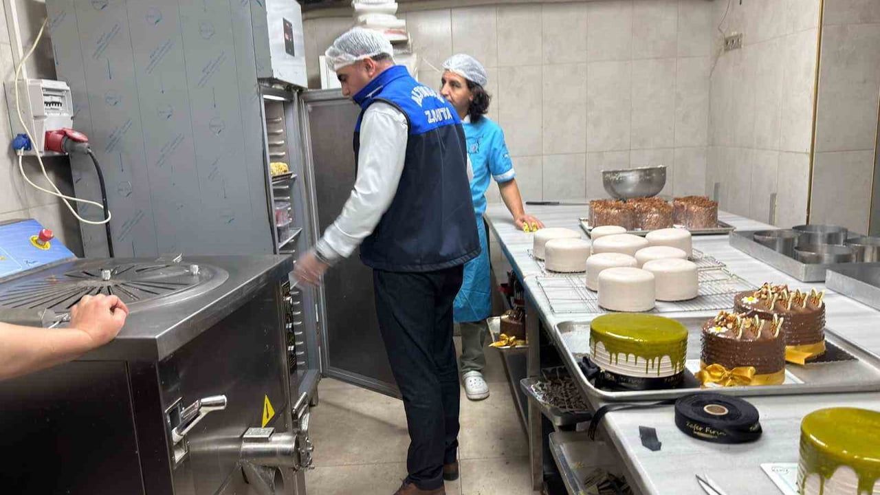 Altındağ Belediyesi, Yılbaşı Denetimleriyle Halk Sağlığını Koruyor