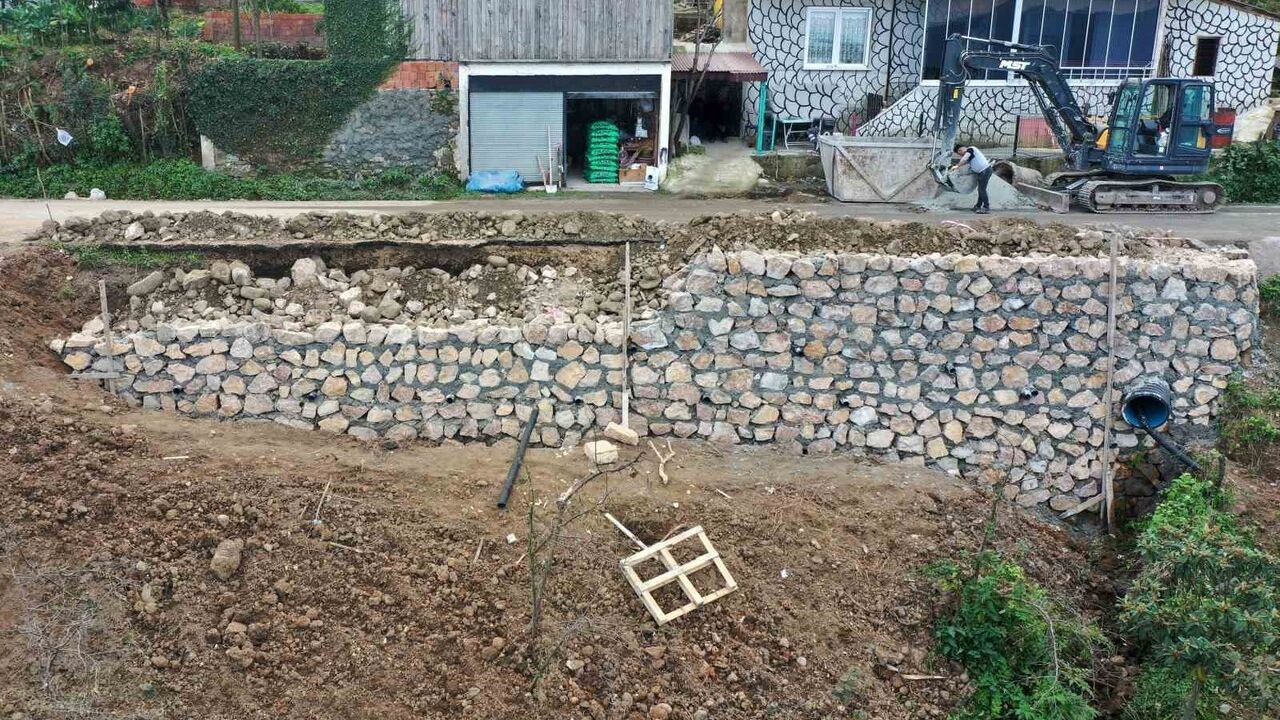 Altınordu'da Taş Duvar Çalışmaları: 42 Bin Metreküp İmalat