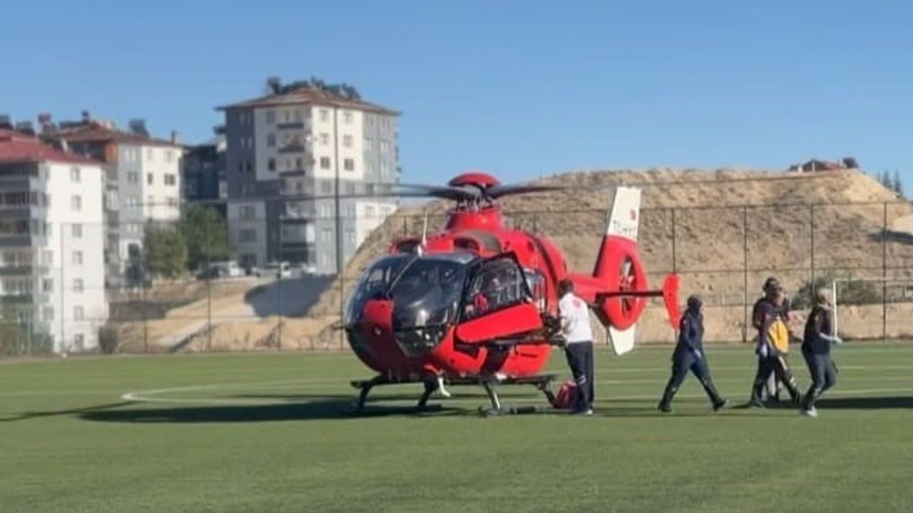 Ambulans Helikopter, Malatya'da Yaralı Yaşlı Adam için Havalandı