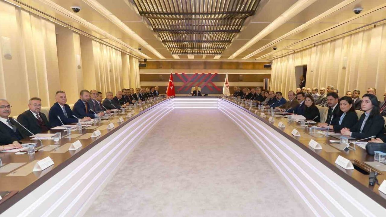 Anadolu'daki Üniversitelerin Geleceği için Toplantı