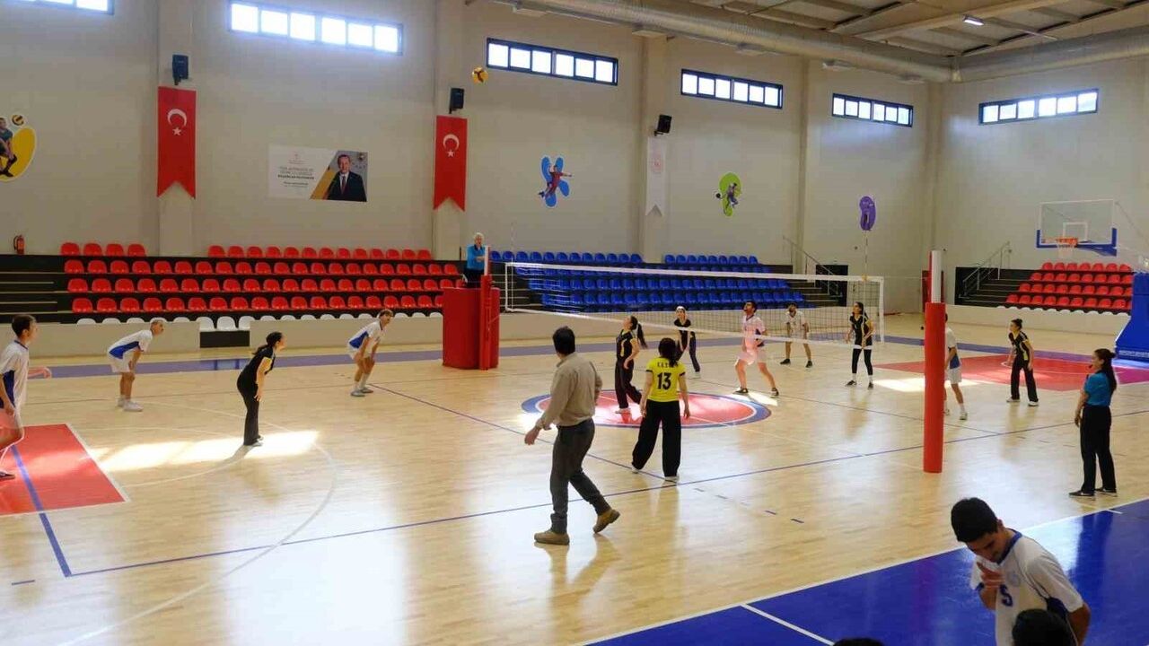 Anadolu Üniversitesi'nde Engelsiz Voleybol Maçı Düzenlendi