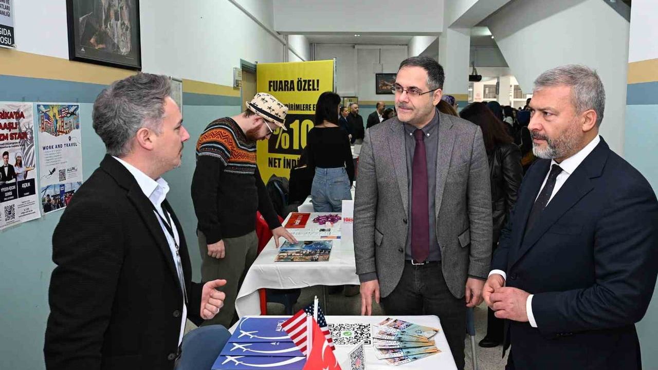 Anadolu Üniversitesi Turizm Fakültesi 7. Kariyer Günü Düzenlendi