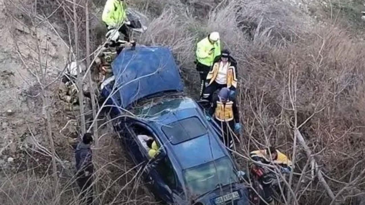 Ankara'da Kontrolden Çıkan Araçta Feci Kaza: 3 Can Kaybı