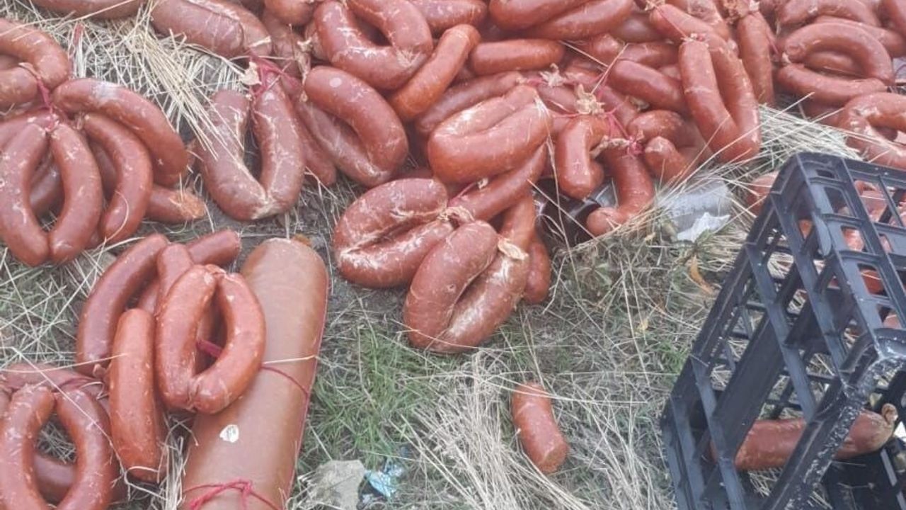 Ankara’da Yüzlerce Kilo Et Ürünü Terkedildi