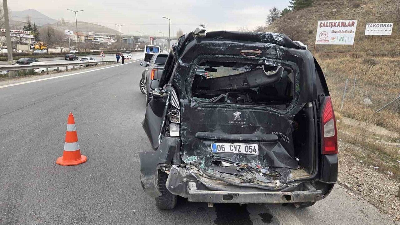 Ankara'da Zincirleme Kaza: 5 Yaralı